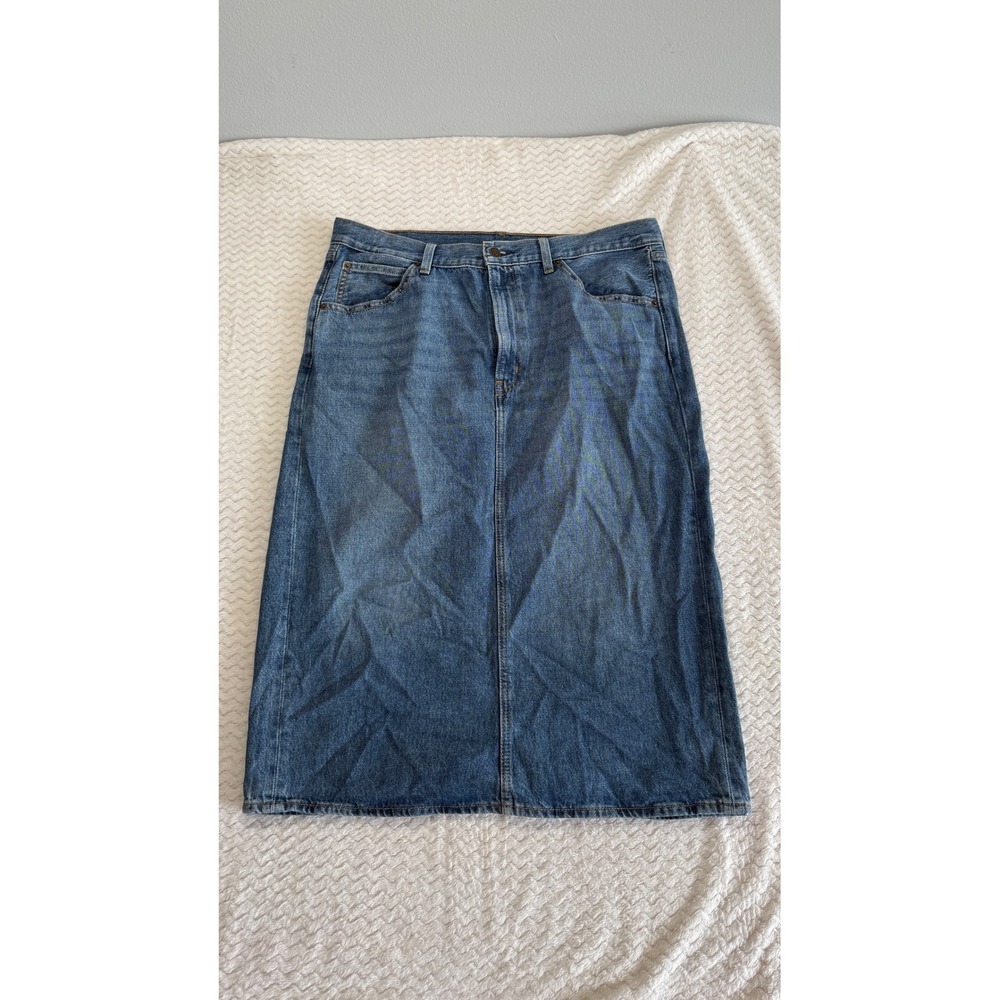 Levis Denim Midi Skirt Women 33 Blue Medium Wash Straight Back Slit 5-Pocket
